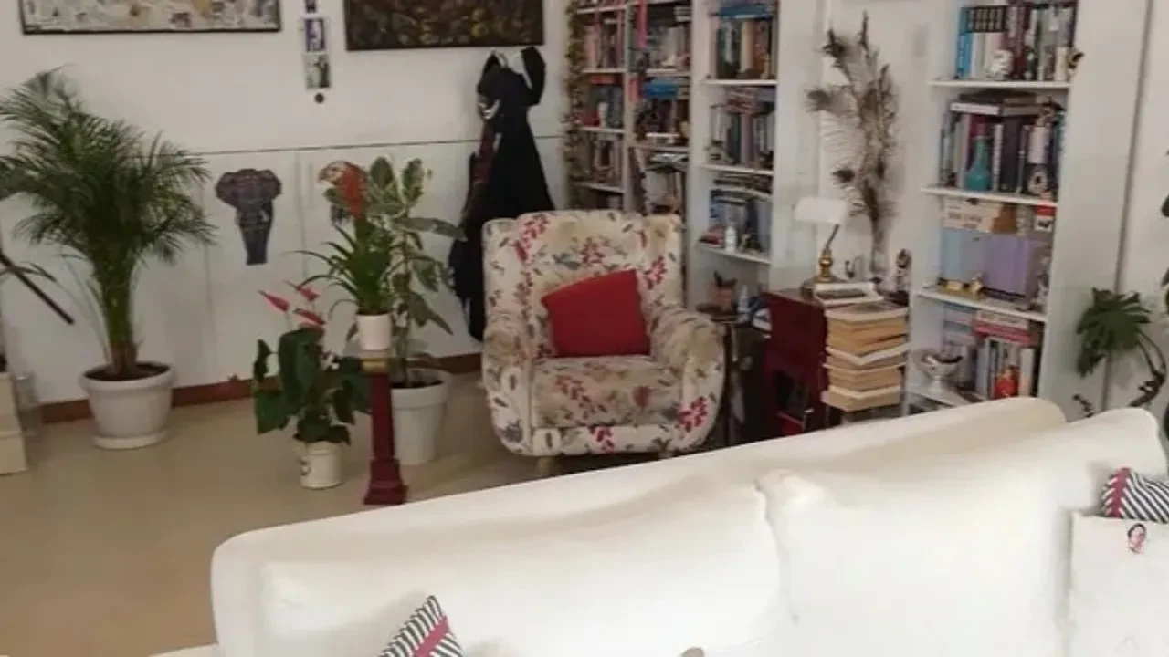 Yeşilçam yıldızı Salih Güney'in Çeşme'deki evini görenler hayran kaldı! Ege manzarası mest etti