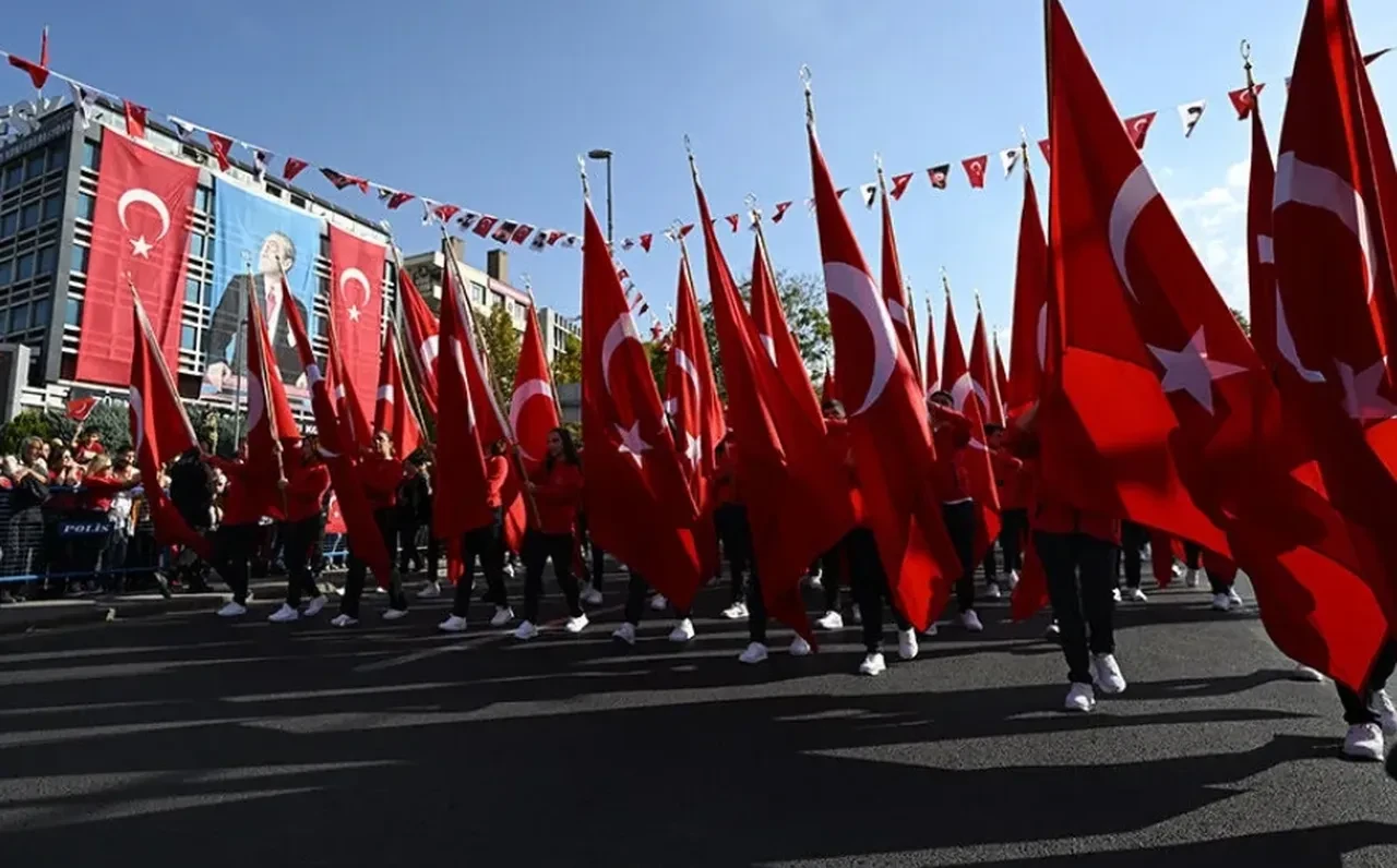 30 Ekim tatil mi? 28-29-30 Ekim 2026 okullar ve kamuda tatil takvimi!