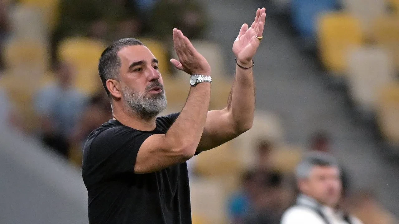 Arda Turan'dan milli takım sorusuna cevap! Dedikodulara son noktayı koydu: "Heyecan verici"