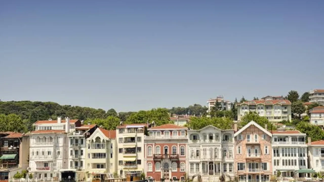 Boğaz’da yalısı olan isyan etti! Sabancı ailesi, Koç ailesi ve Sezen Aksu vapur turlarını şikayet mi etti?