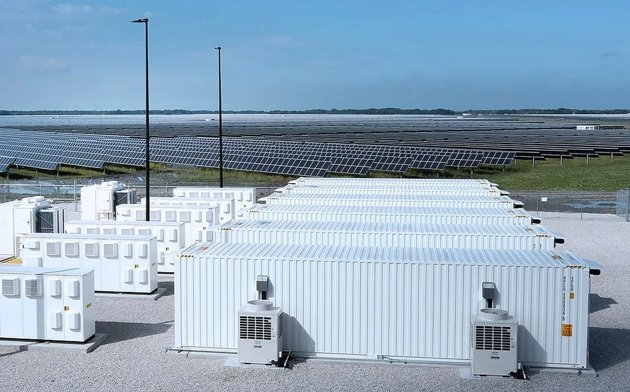 Enerjide dengeler değişti! Bataryalar doğal gazı geride bıraktı