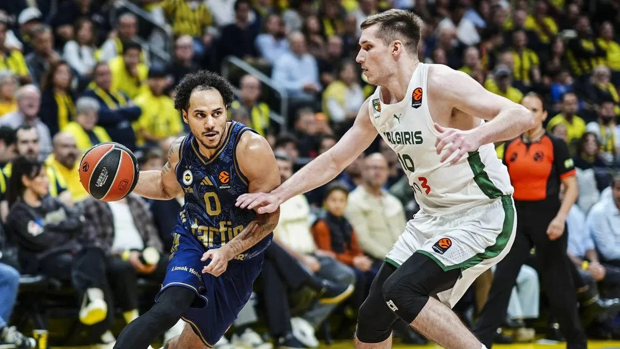 Fenerbahçe Tarfin, Zalgiris Kaunas'ı devirdi! Sarı-lacivertlilerden 99-80'lik zafer