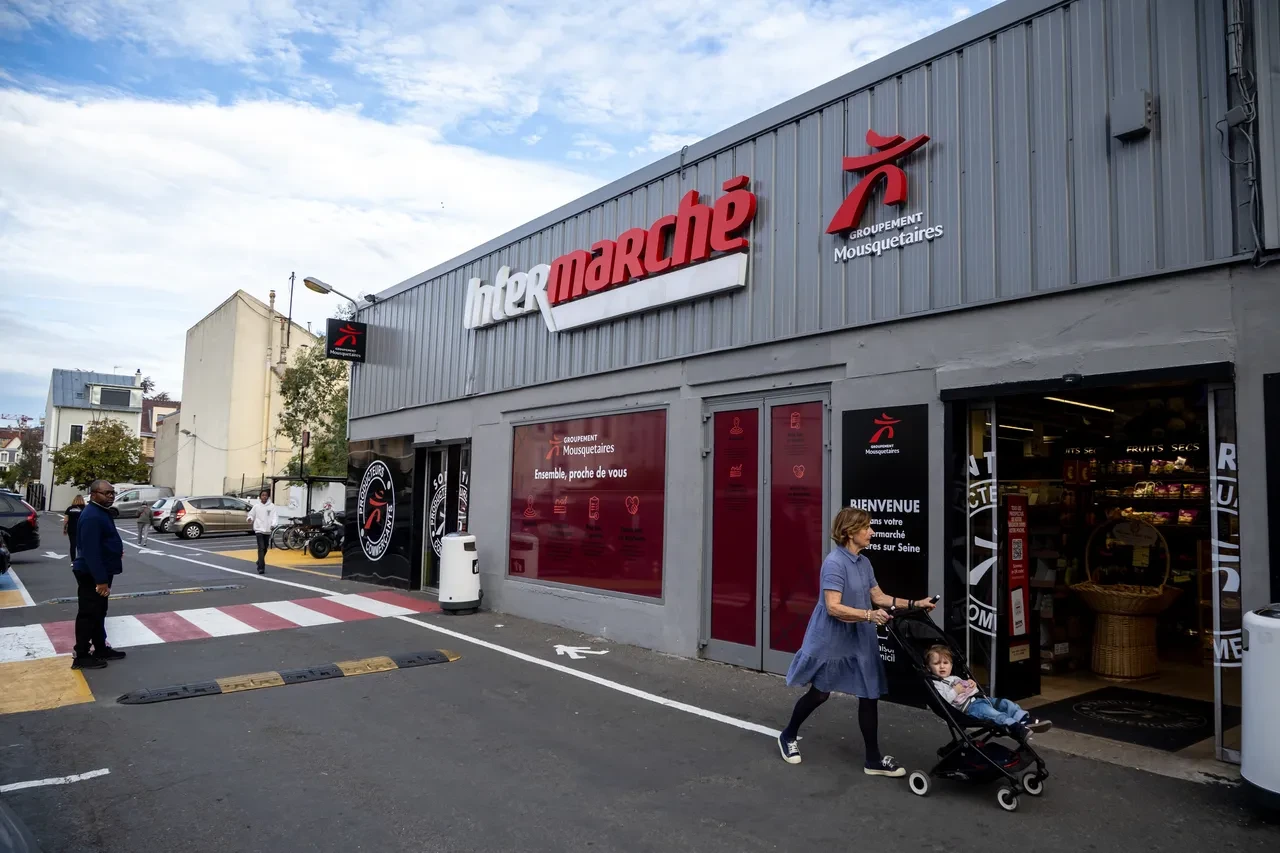 Fransa'da marketler yine hedef alındı: Saniyede 3 ayarı değiştirdiler