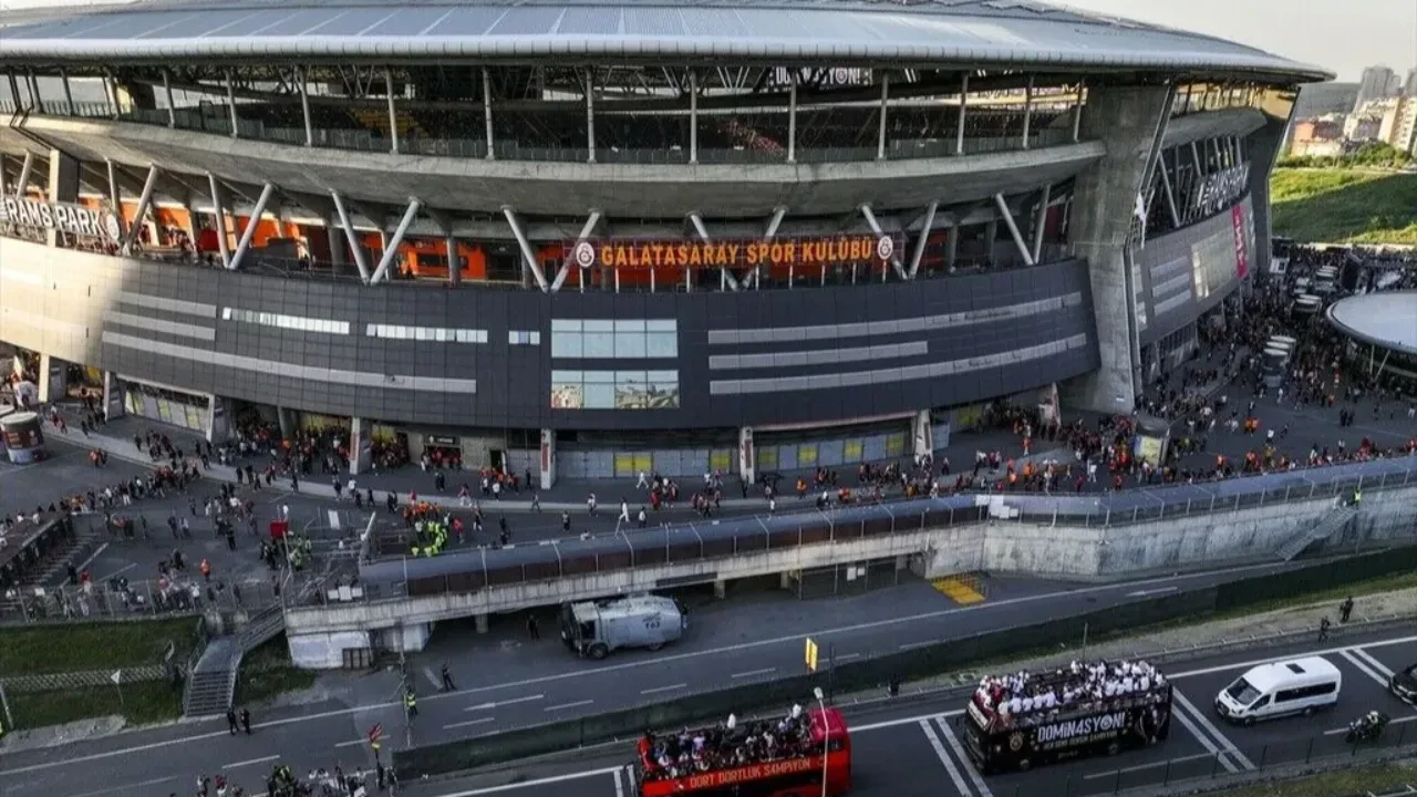 Rams Park çevresinde araba nereye park edilir? RAMS PARK otopark ücreti 2026 Galatasaray stadı giderken otopark nerede?