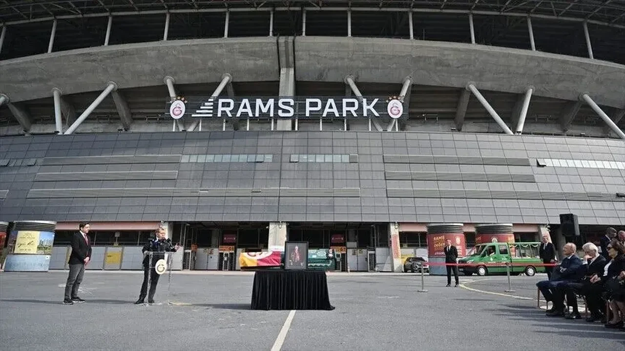 Rams Park çevresinde araba nereye park edilir? RAMS PARK otopark ücreti 2026 Galatasaray stadı giderken otopark nerede?