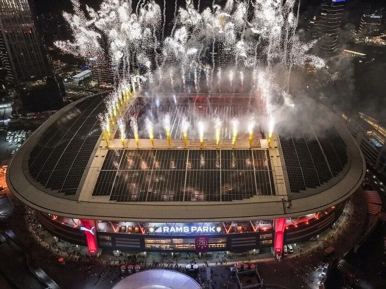 Rams Park çevresinde araba nereye park edilir? RAMS PARK otopark ücreti 2026 Galatasaray stadı giderken otopark nerede?