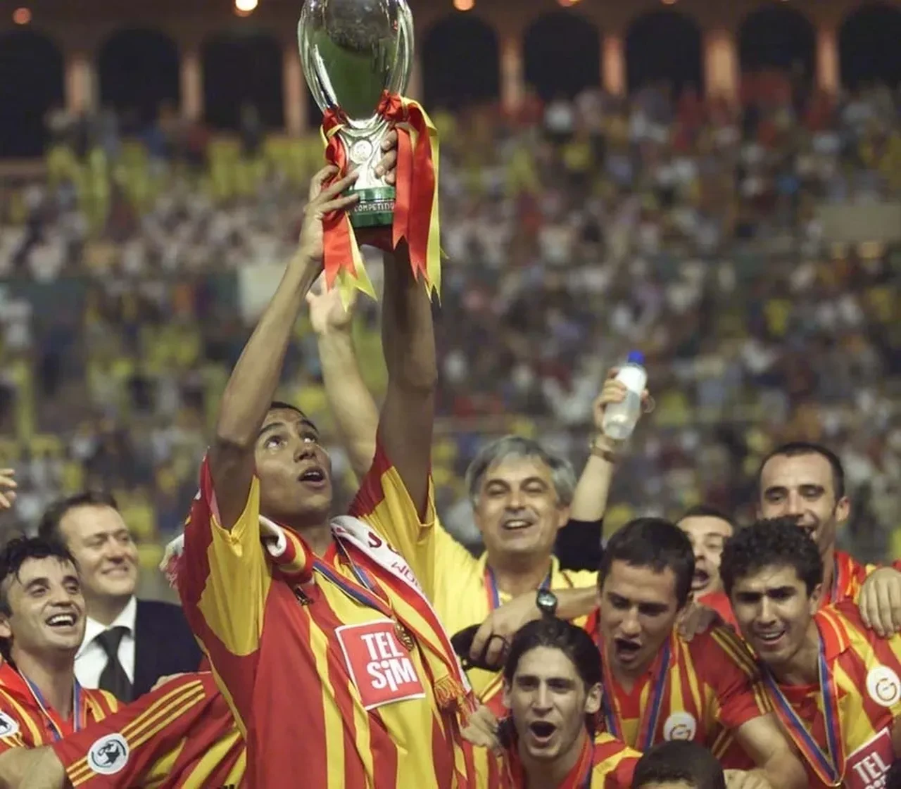 Şampiyonlar Ligi'nde dev gece: Galatasaray Barcelona karşısında tarih yazmak istiyor! İşte muhtemel 11’ler