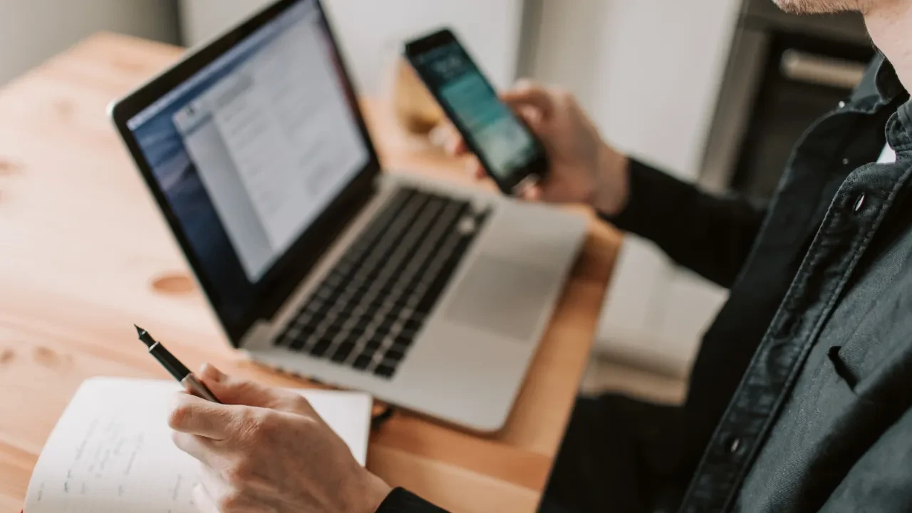 WhatsApp mesajlarınız yüzünden işten çıkarılabilirsiniz! İşverenin bilmesi gereken kritik ayrıntıya dikkat