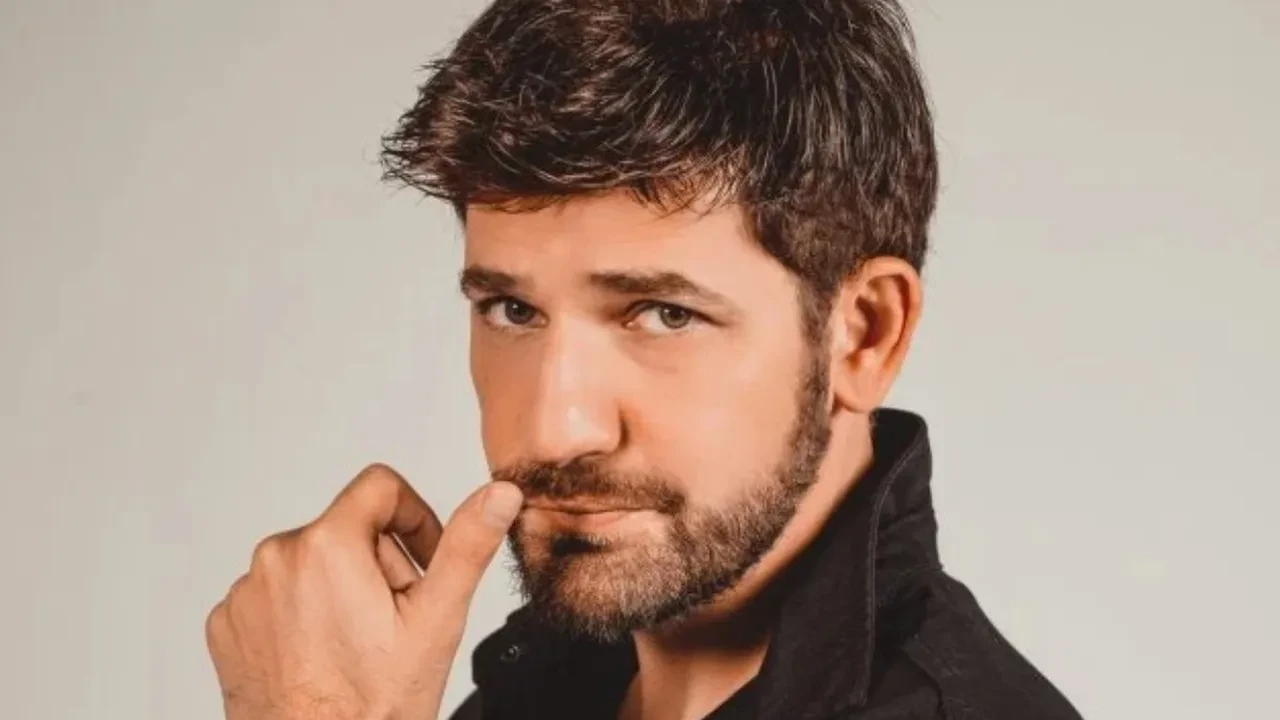 14 Bahar şarkısıyla hafızalara kazınan Melih Görgün usta oyuncunun oğlu çıktı! Serkan Kaya açıkladı