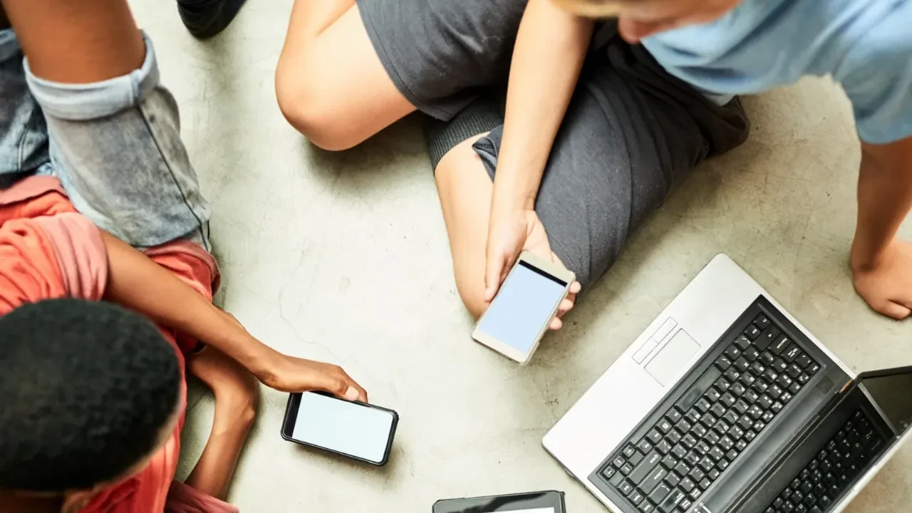 15 yaş altına sosyal medya yasağı geliyor! Instagram, TikTok ve YouTube için yeni dönem: 30 milyon TL ceza kapıda