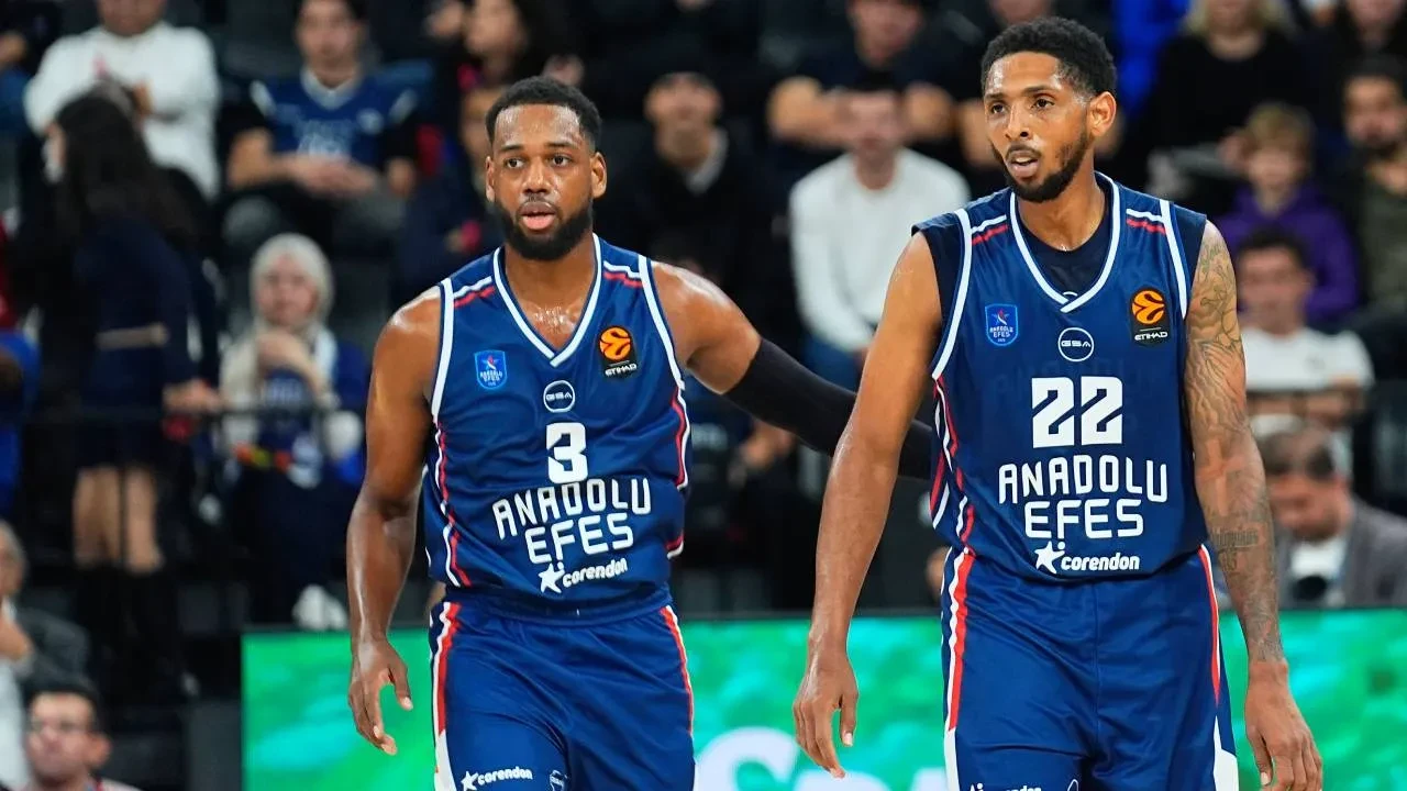 Anadolu Efes, Bayern Münih'e mağlup oldu! Lacivert-beyazlılardan üst üste 3. yenilgi