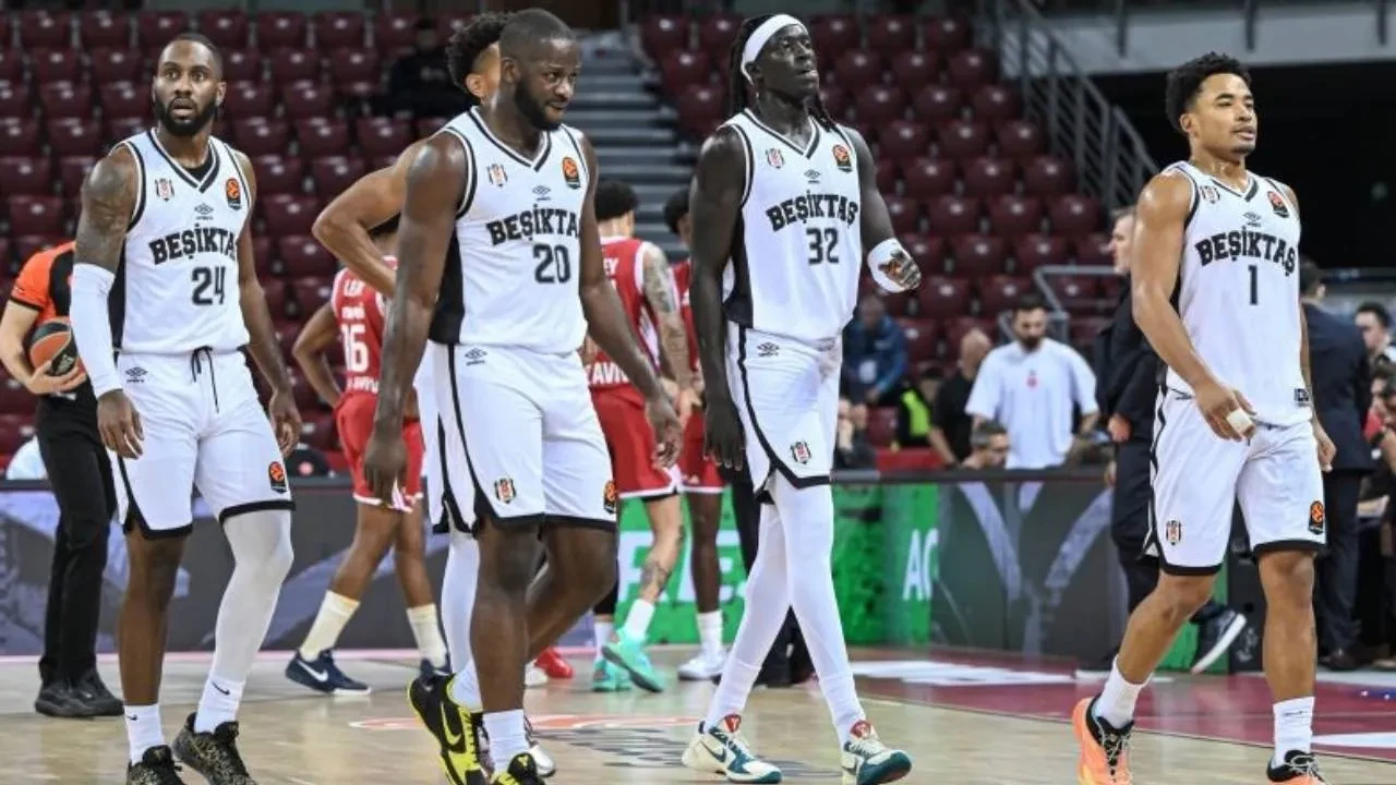 Beşiktaş, Hapoel Tel Aviv'e diş geçiremedi! Siyah-beyazlılar, 3. yenilgisini yaşadı