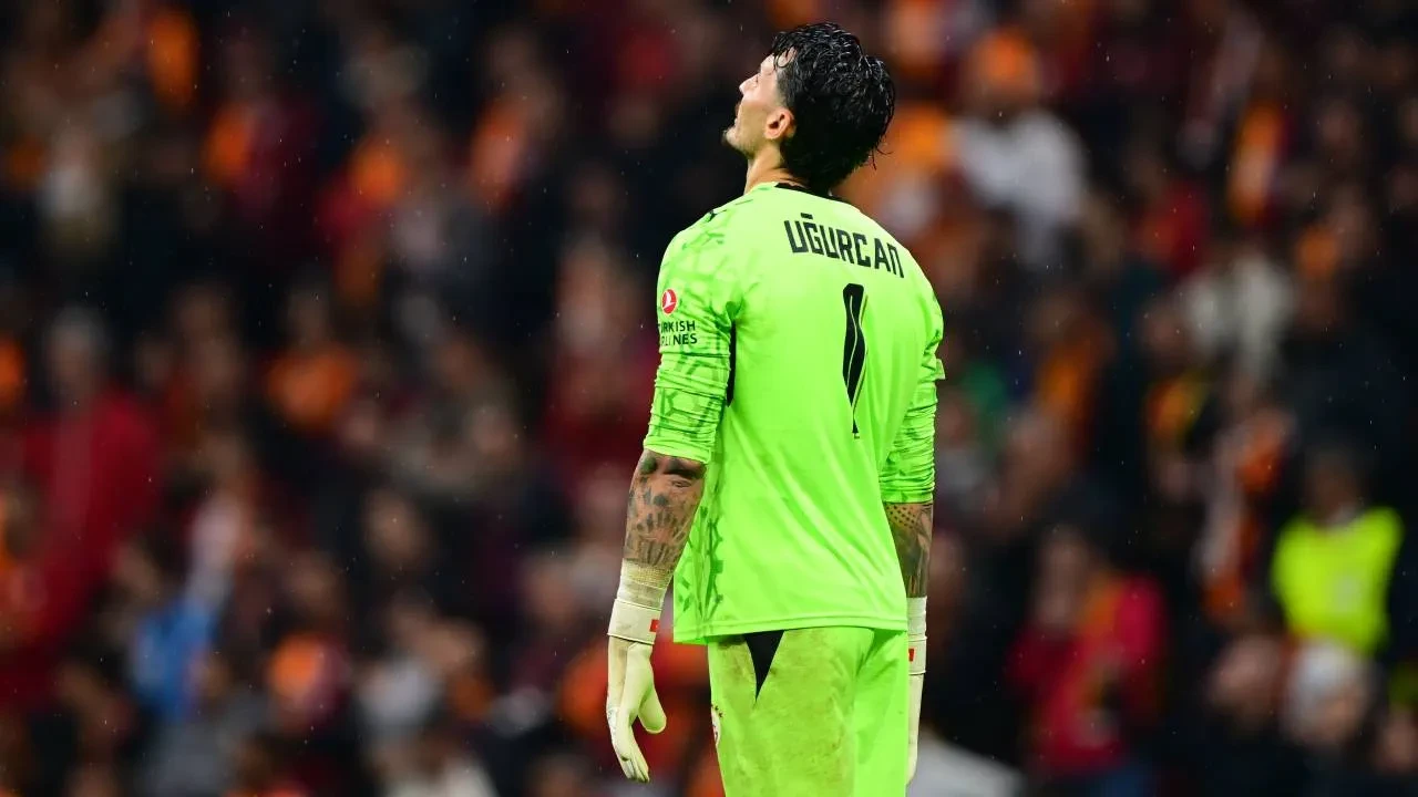 Galatasaray'da Uğurcan Çakır, Barcelona yenilgisinin ardından konuştu! "Kafamızı kaldırıp yolumuza devam edeceğiz"