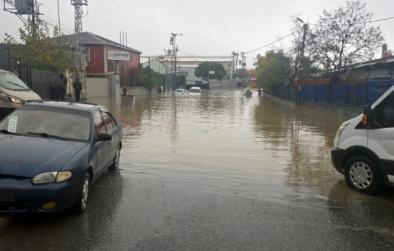 İstanbul’da akşam saatlerine dikkat! Meteoroloji uzmanı saat verdi: Sağanak, sel ve su baskını riski
