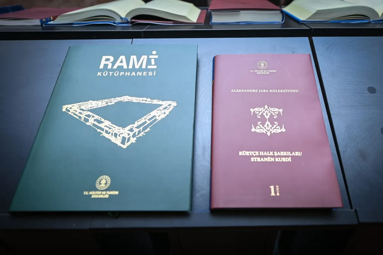 Kürtçe yazılı miras ve Rami’nin dönüşüm hikâyesi kitaplarda buluştu: Bakan Ersoy’dan millî kütüphanede birlik ve kardeşlik mesajı
