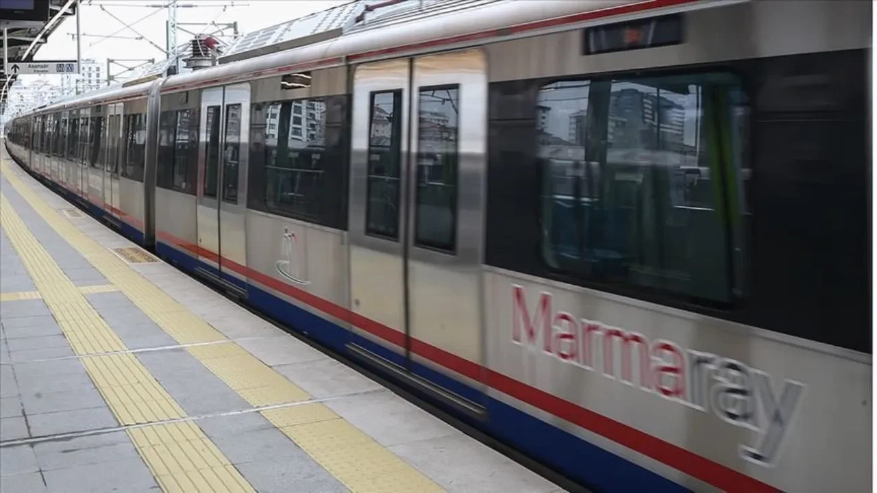 Marmaray’da intihar vakası: Seferler tek hattan devam ediyor