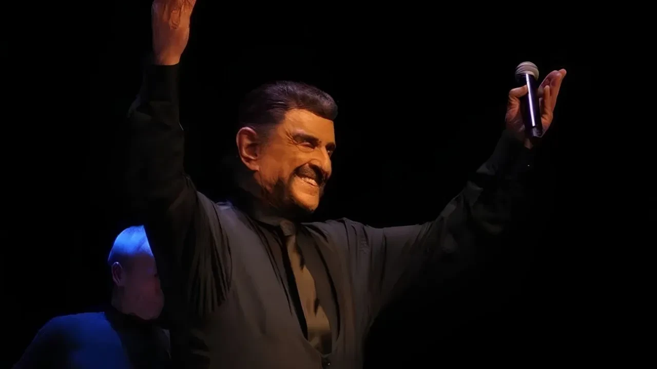 Şarkıcı Alpay'ın eşi var mı? Şarkıcı Alpay'ın çocukları var mı?