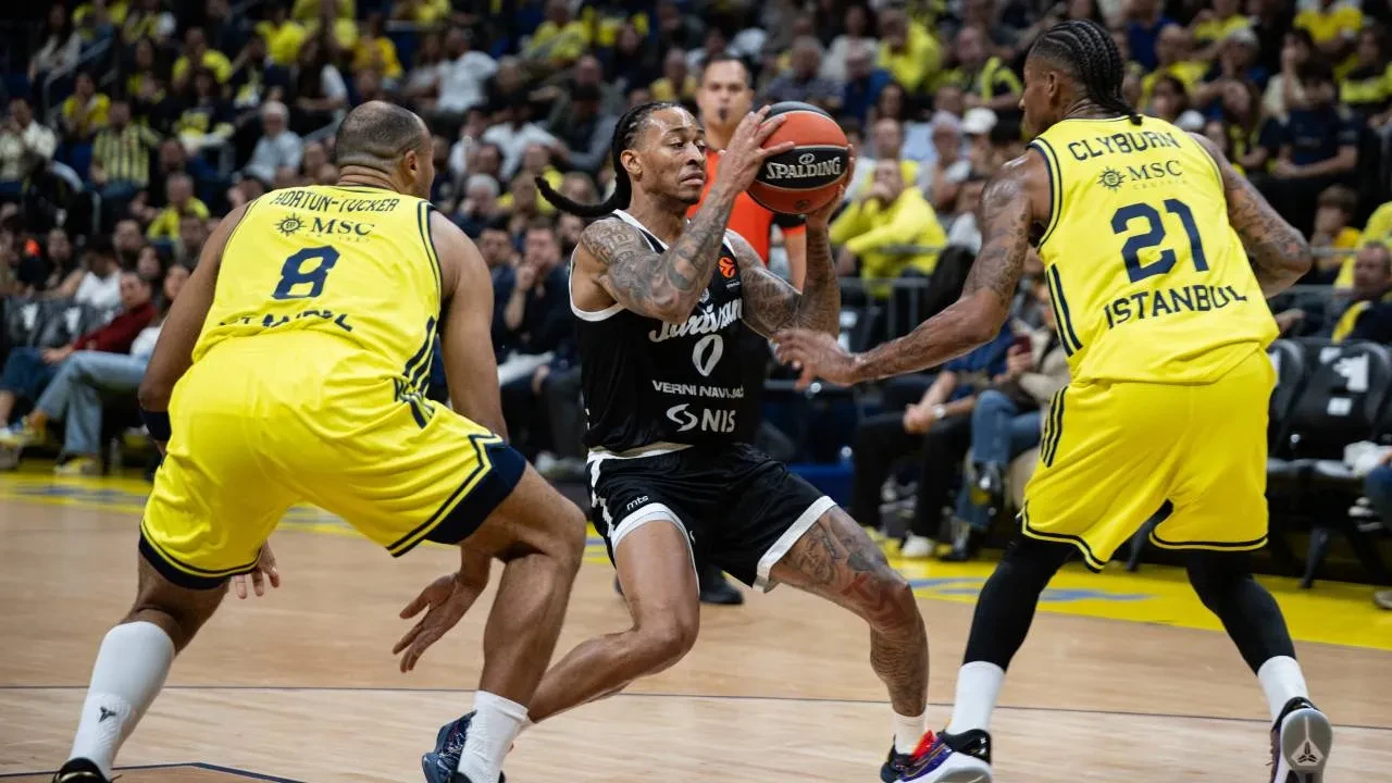 Fenerbahçe Tarfin, Partizan'ı mağlup etti! Sarı-lacivertlilerden 5. galibiyet