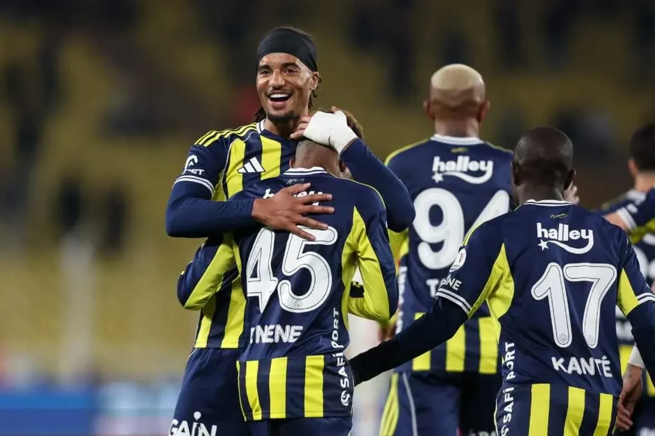 Fenerbahçe'de şok ayrılık kararı! Yıldız isim valizleri topluyor: Devre arasında gidiyor