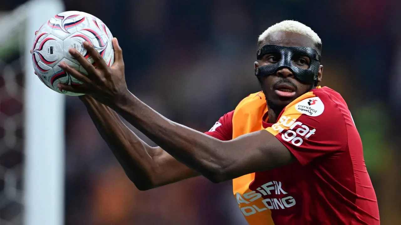 Galatasaray Barcelona maçı sonrası Victor Osimhen detayı! Hansi Flick son kararını verdi