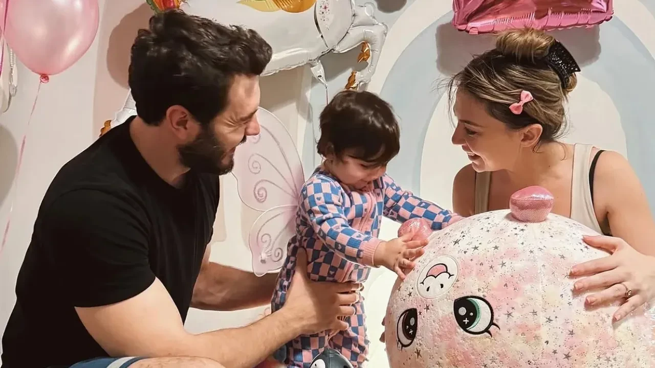 İsmail Ege Şaşmaz'dan endişelendiren haber! Kızı Almanya'da tedavi görüyor 