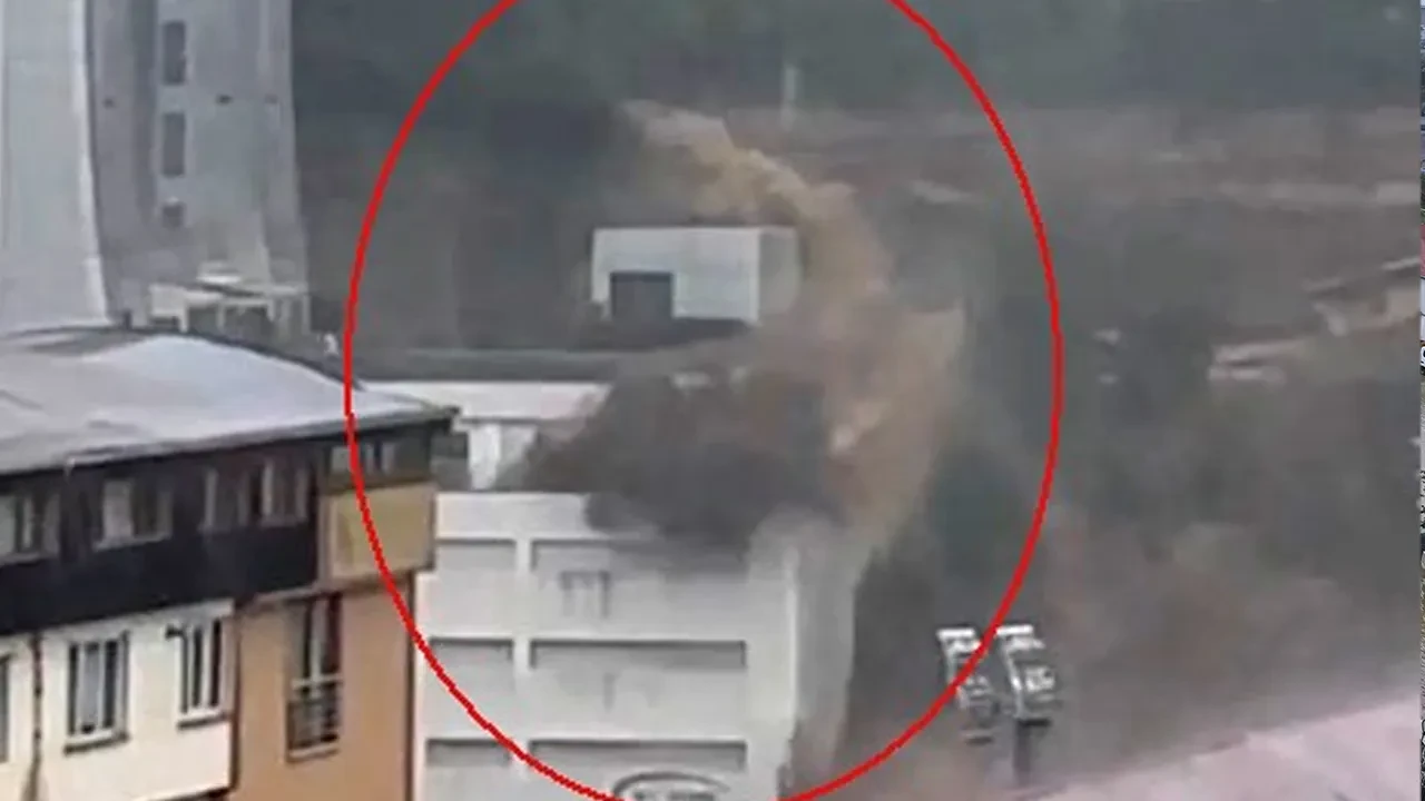 İstanbul'da sel böyle geldi: Görüntüler dehşete düşürdü