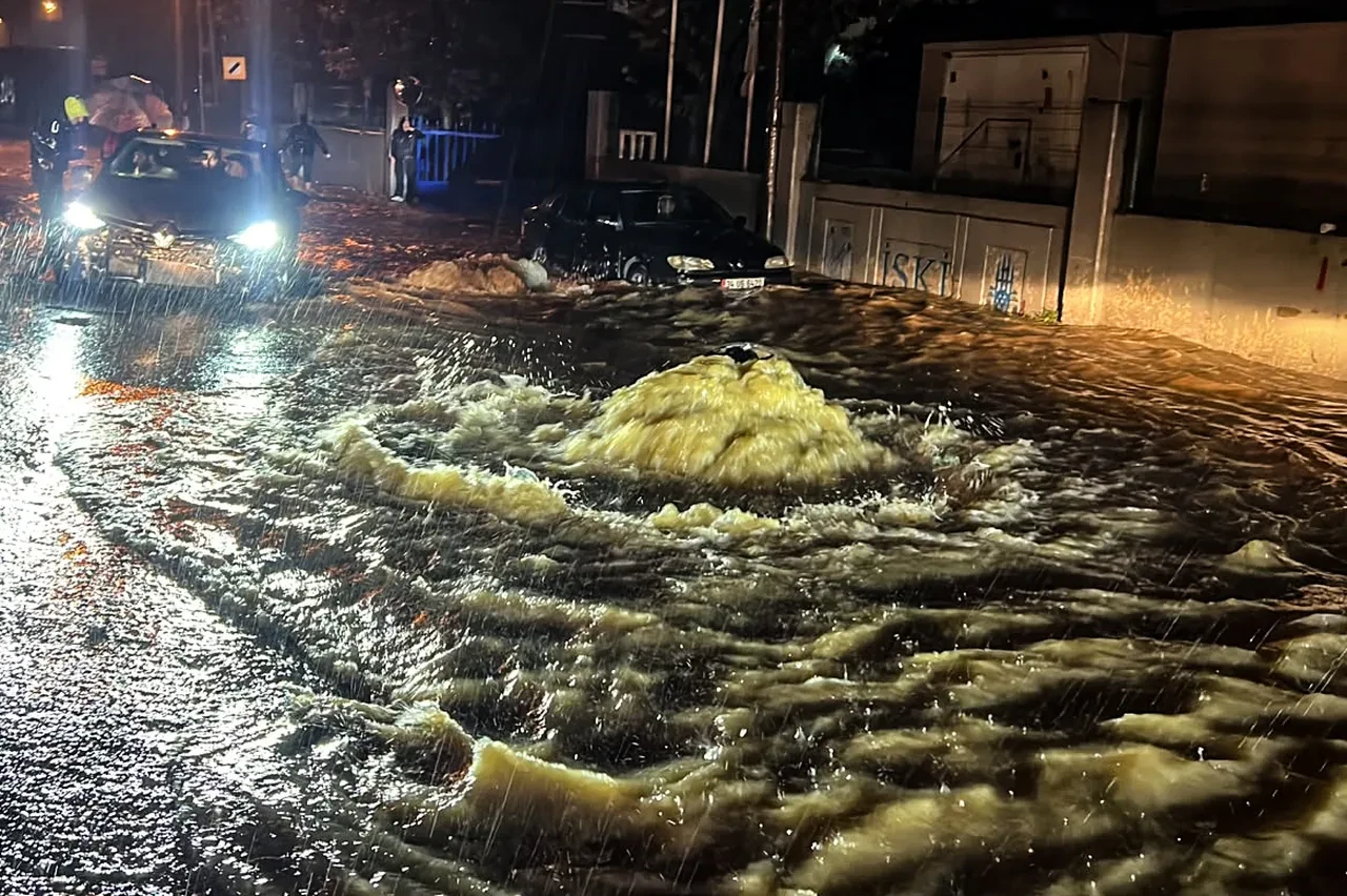 İstanbul'da sel felaketi: Bir kişi boğularak can verdi