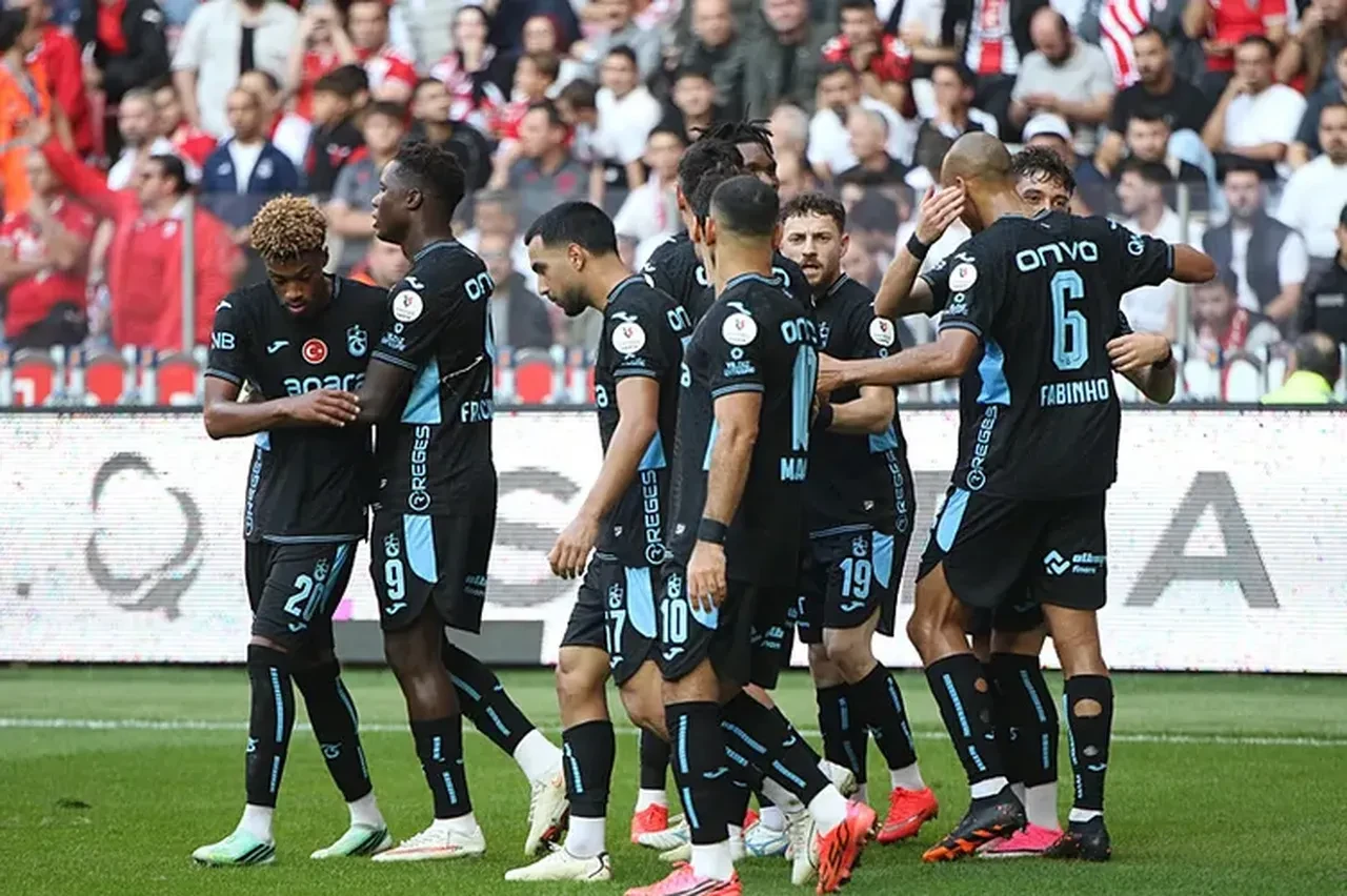 KuPS Kuopio - Trabzonspor muhtemel 11'leri belli oldu! Bordo-mavililer, UEFA Konferans Ligi’ne zaferle başlamak istiyor