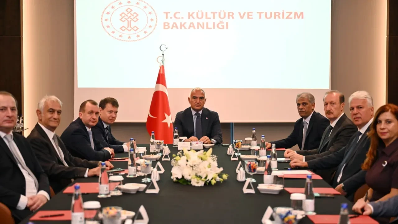 Türkiye-Rusya hattında hedef: Daha fazla uçuş, daha güçlü turizm
