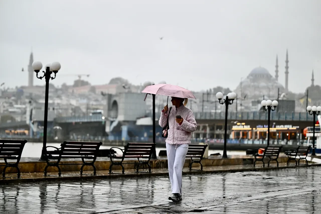 Vali Davut Gül açıkladı: İstanbul'da okullar yarın da tatil edildi