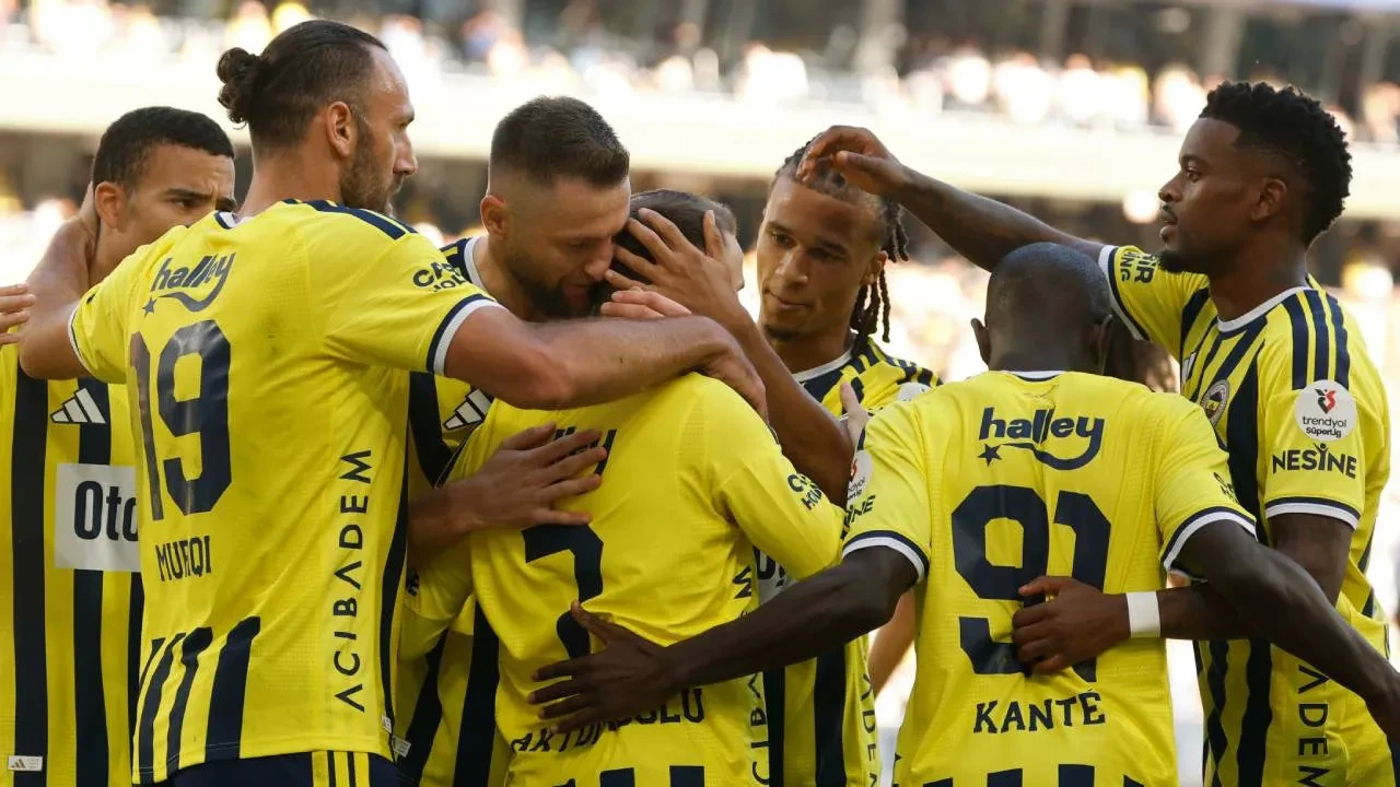 CANLI MAÇ ANLATIMI | Fenerbahçe ile Alanyaspor karşı karşıya geliyor