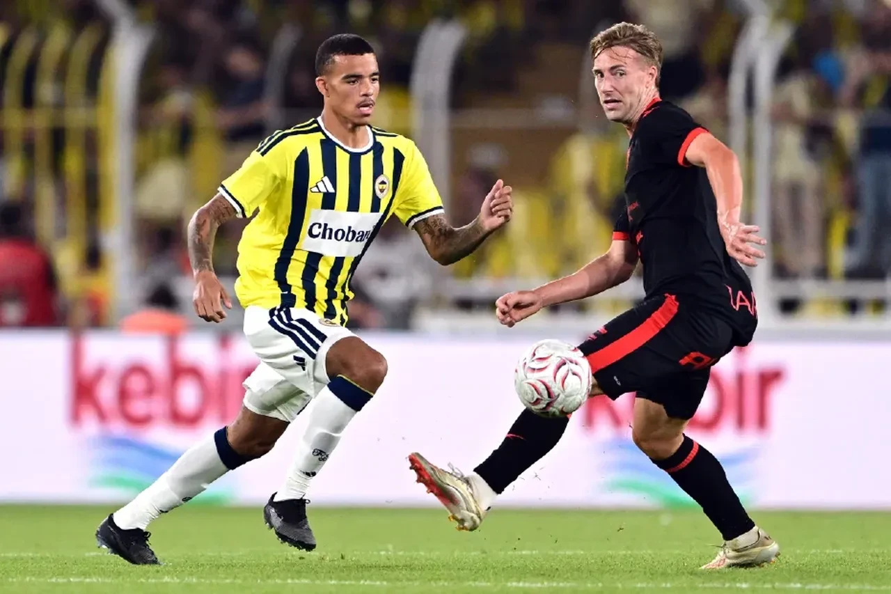Fenerbahçe'de Aston Villa maçı sonrası soyunma odası karıştı! İsmail Kartal ile 4 yıldız arasında ipler koptu iddiası