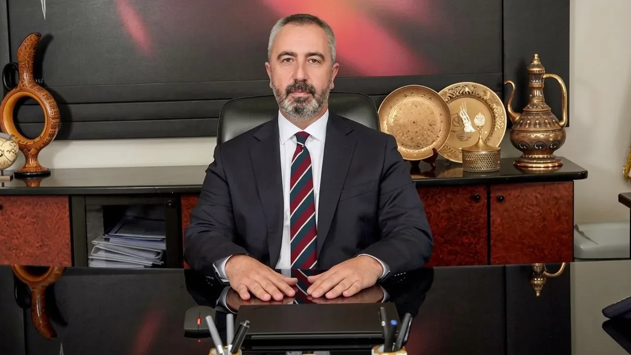 Hazine ve Maliye Bakan Yardımcılığına Gelir İdaresi Başkanı Bekir Bayrakdar atandı