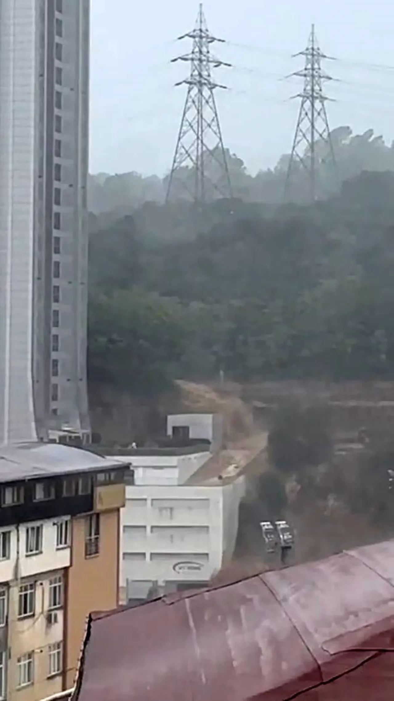 İstanbul'da sel felaketi sonrası can kaybı 4'e yükseldi