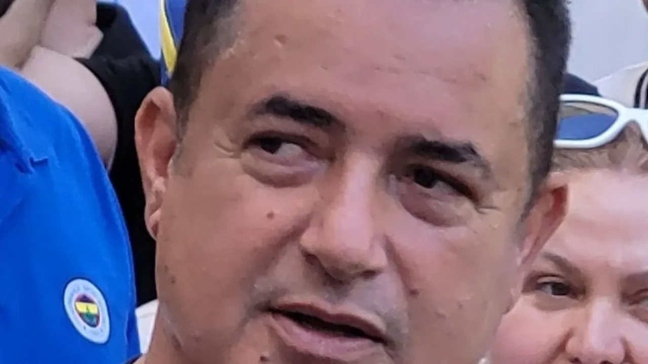 Mehmet Yalçınkaya’nın Acun Ilıcalı ile kavga iddiası gündem olmuştu! Mehmet Yalçınkaya’dan dolar açıklaması