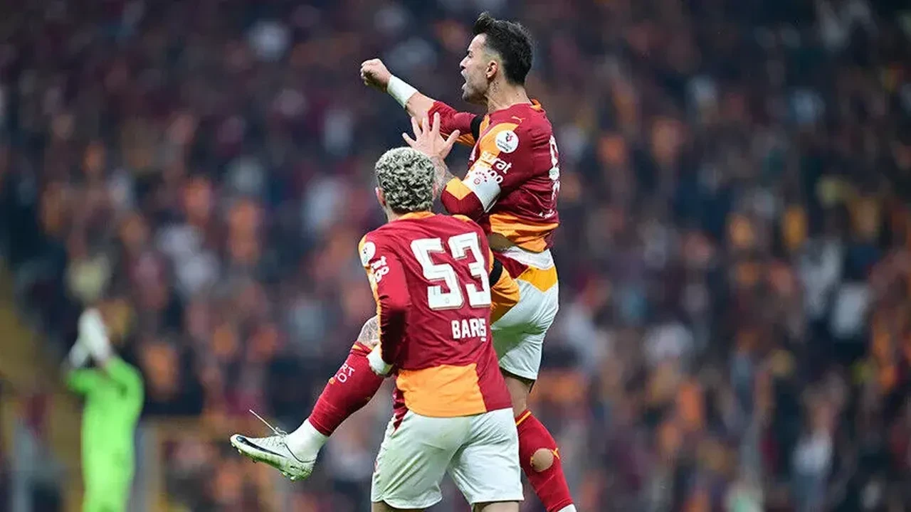 Okan Buruk kararını verdi: Ayrılacak denilen 4 yıldız için dikkat çeken hamle!