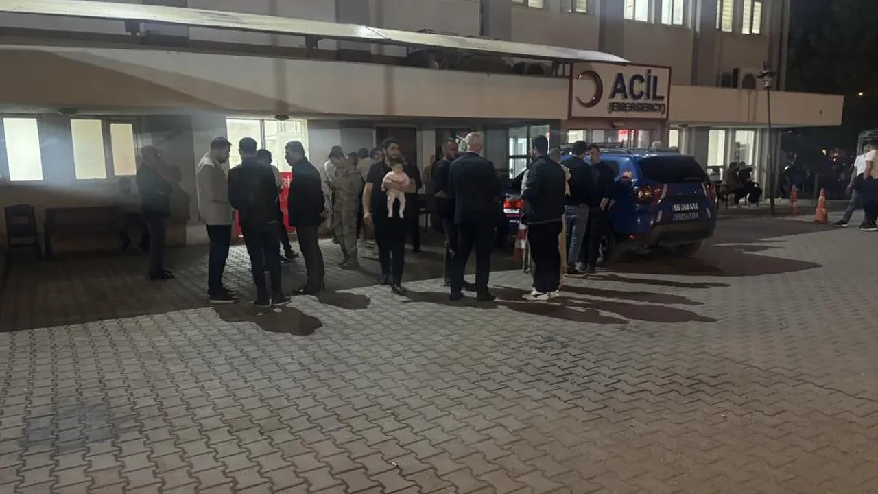 Siirt'te okul kantininden yemek yiyen 19'u öğrenci 22 kişi hastaneye kaldırıldı
