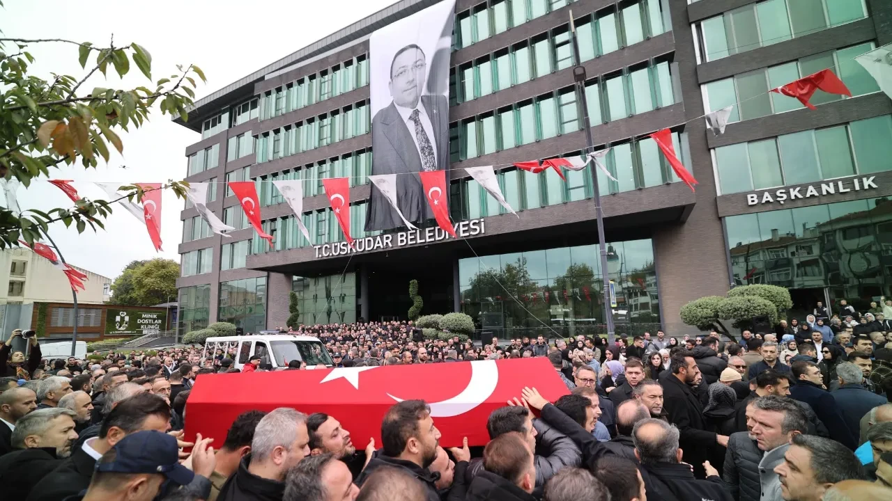 Üsküdar Belediye Başkan Vekili Dündar Ziya Gültekin'e veda