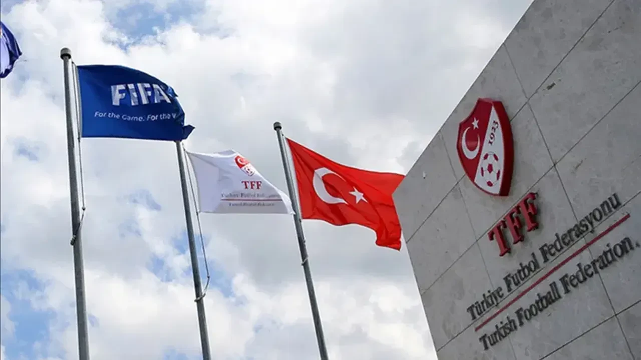 A Milli Takım'da Montella sonrası sürpriz formül! TFF'den sürpriz aday: Sadece 2 maçlık gelecek