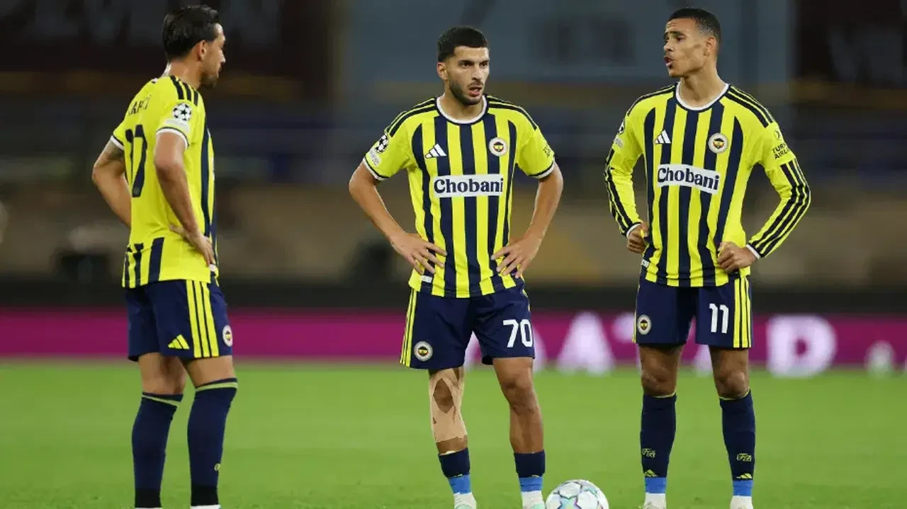 Aston Villa maçı sonrası Fenerbahçeli yıldıza hayran kaldılar! Hemen yöneticilere sordular