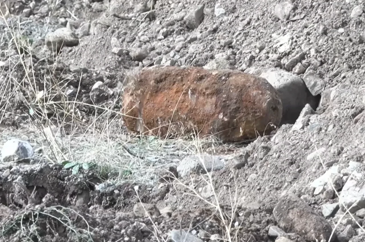 Erzurum'da mezar kazısında korku dolu anlar: Patlamamış halde bulundu, ekipler alarma geçti