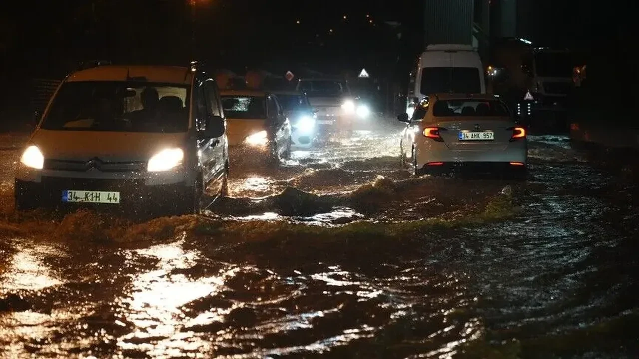İslam Memiş’ten sel felaketi sonrası kritik uyarı: Sigortanız ödeme yapmazsa bunu yapın!