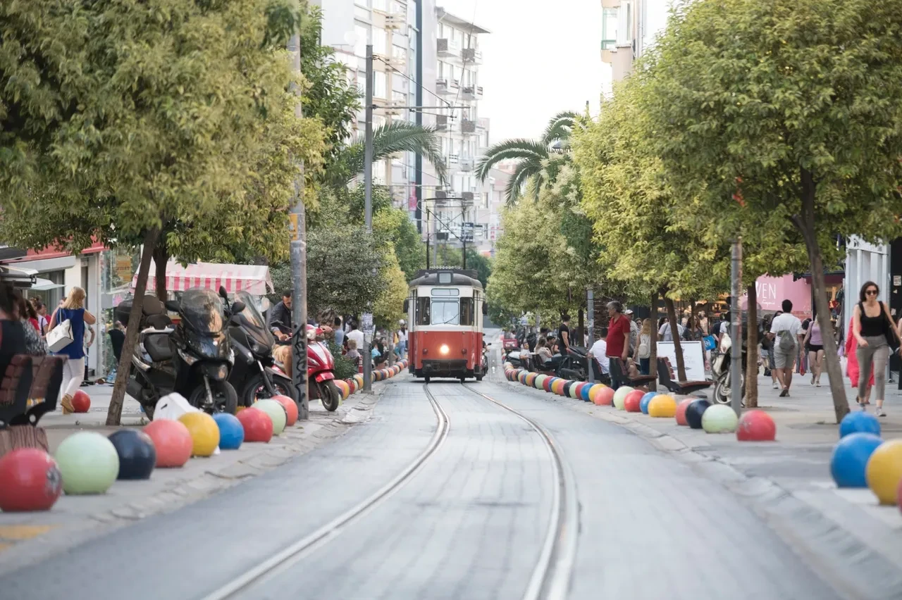 İstanbul'da tramvay hattında seferler duruyor: İBB tarih verdi yerine elektrikli araçlar geliyor