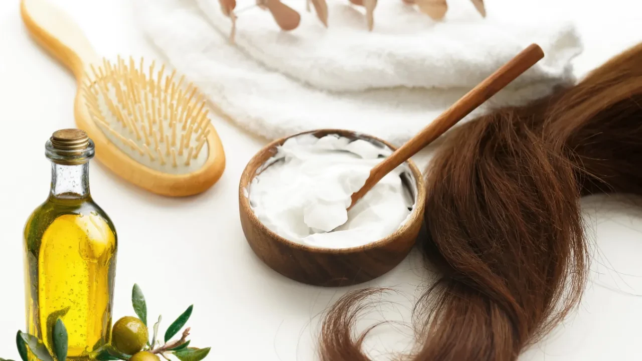 Kuaföre gitmeye son! Saçları ipek gibi yapan o bakım kürü gündemde