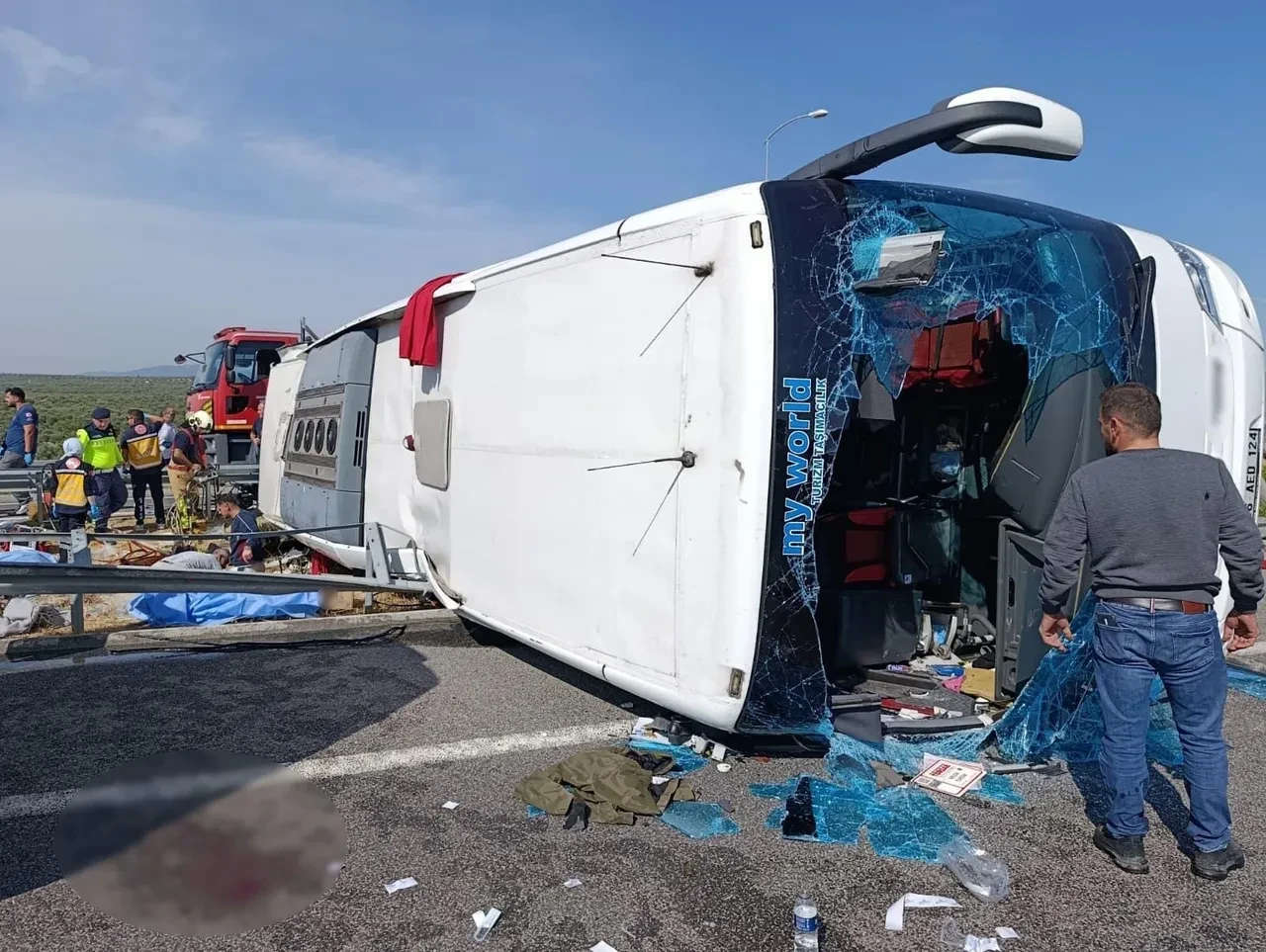 Manisa'daki tur otobüsü kazasında can kaybı 12'ye yükseldi