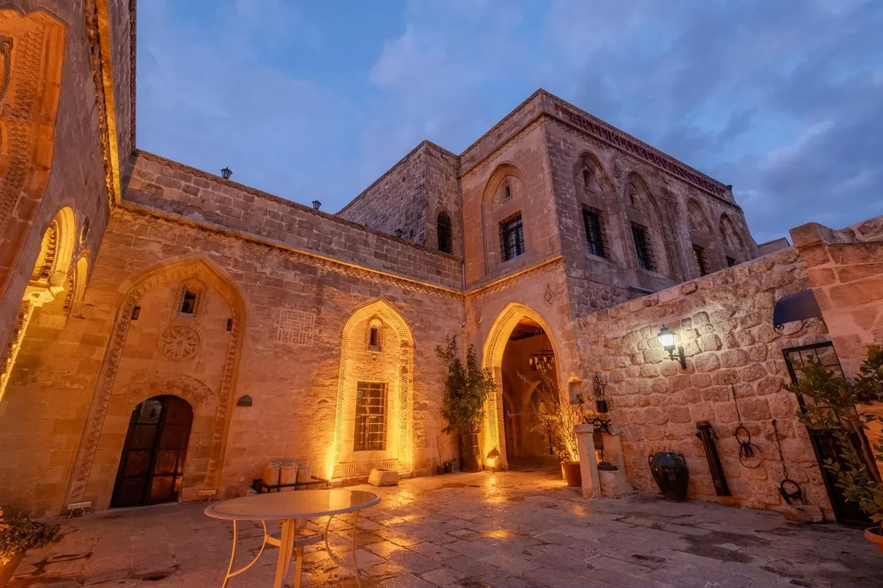 Mardin’in taş sokaklarında festival heyecanı başladı! Mardin ikinci kez Türkiye Kültür Yolu Festivali ile buluştu