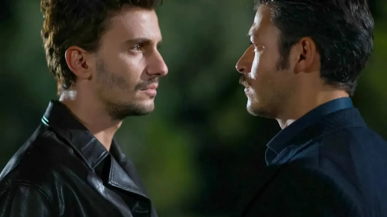 Mercan Köşk final yapıyor! Kubilay Aka ve Hafsanur Sancaktutan’lı Mercan Köşk dizisi neden bitiyor?