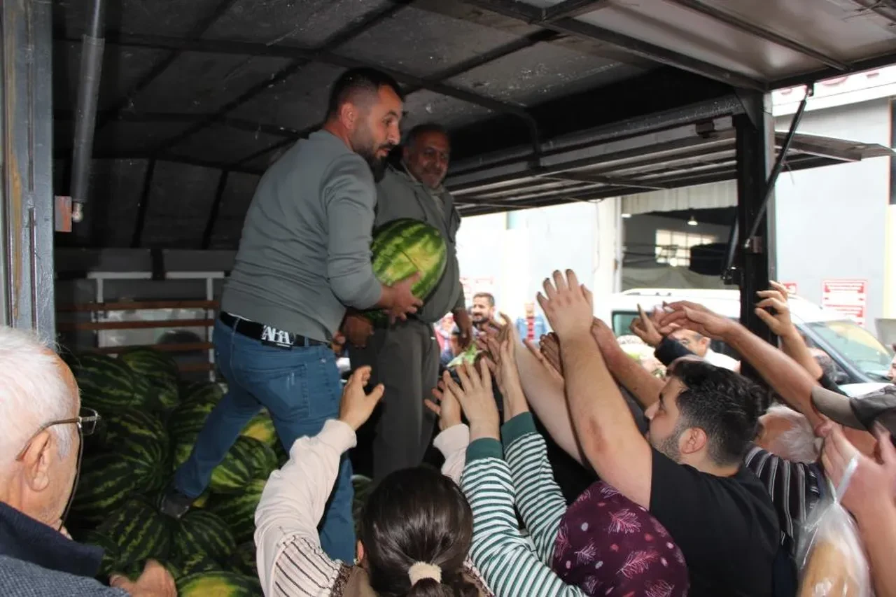 0 TL'ye karpuz sırası! Sırrı ortaya çıktı: 5 dakikada tükendi
