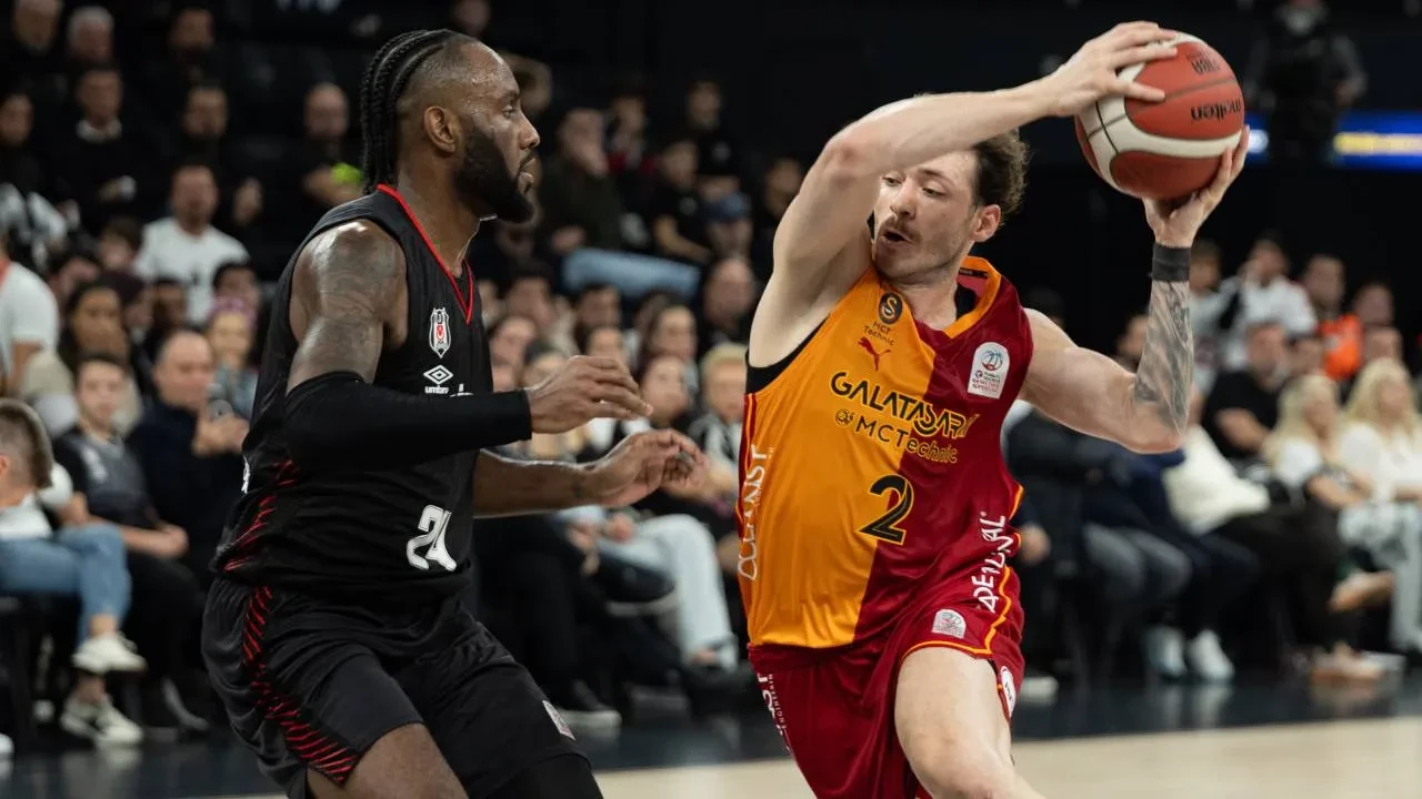 Beşiktaş, derbide Galatasaray'ı mağlup etti! Siyah-beyazlılardan 83-80'lik galibiyet