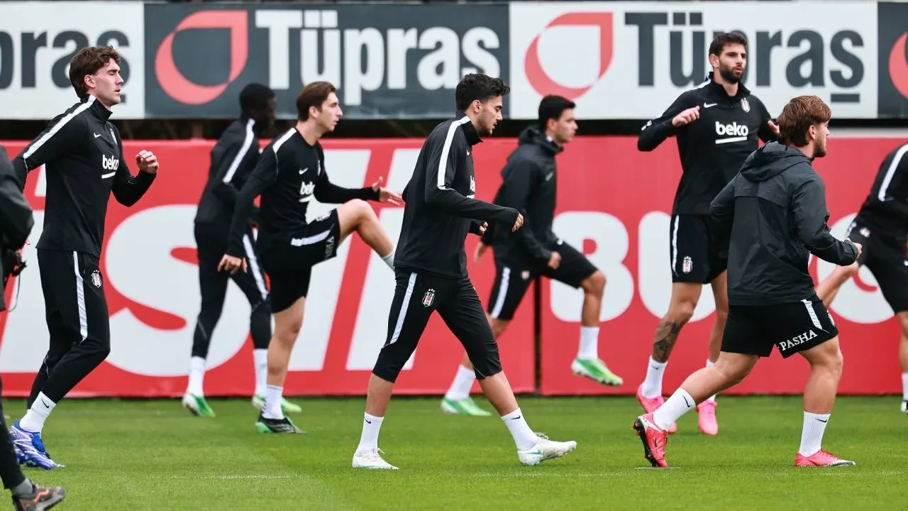 Beşiktaş dev maç için Trabzon'a geldi